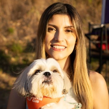 Mascota disfrutando beneficios PetLover